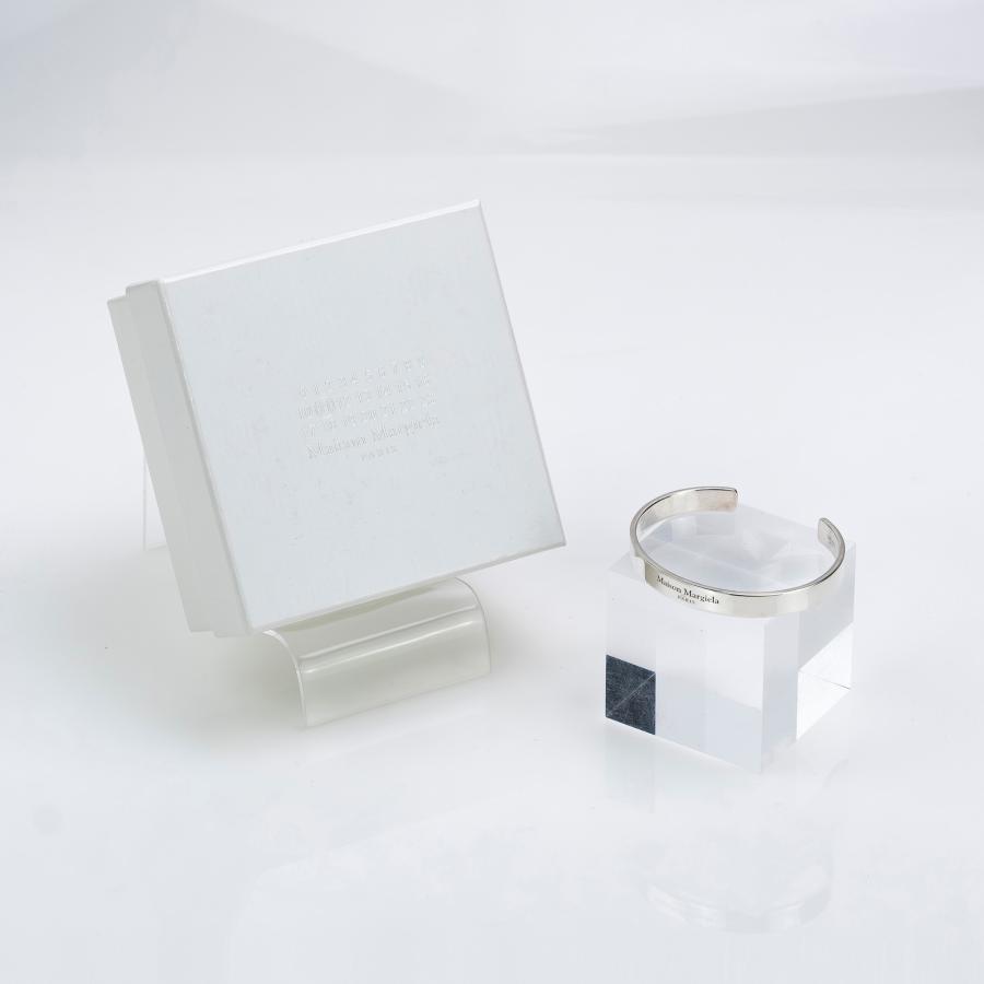 Maison Margiela ブレスレット　バングル　箱、袋付き Maison Margiela（メゾンマルジェラ） ブレスレット シルバー925