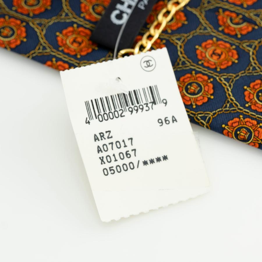 CHANEL（シャネル） ネクタイ 総柄 ネイビー系 シルク100％ イタリア製