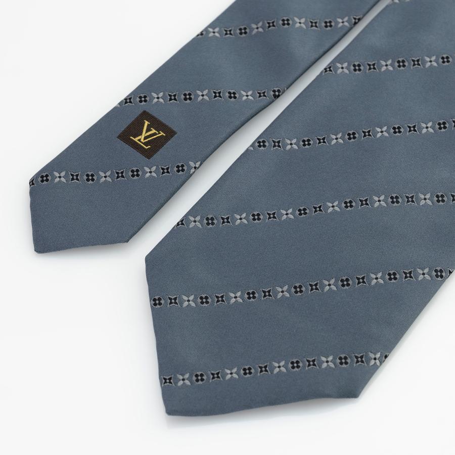 ルイヴィトン LOUIS VUITTON ネクタイ シルク100％ ブルーグレー ニュアンスカラー モノグラム ストライプ柄 ビジネス スーツ ブランドネクタイ 高級小物 イタリア製【箱付】 LOUIS VUITTON（ルイ・ヴィトン） ネクタイ シルク100％ ブルーグレー