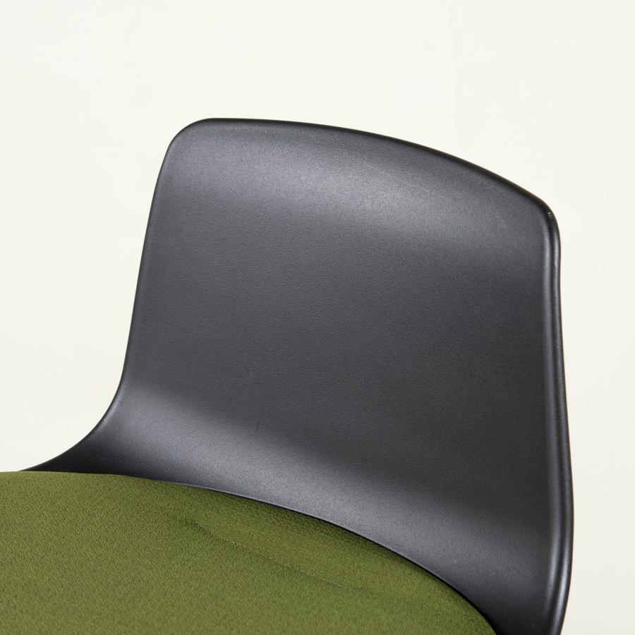 Steelcase（スチールケース） カウンターチェア enea エネア Lottus