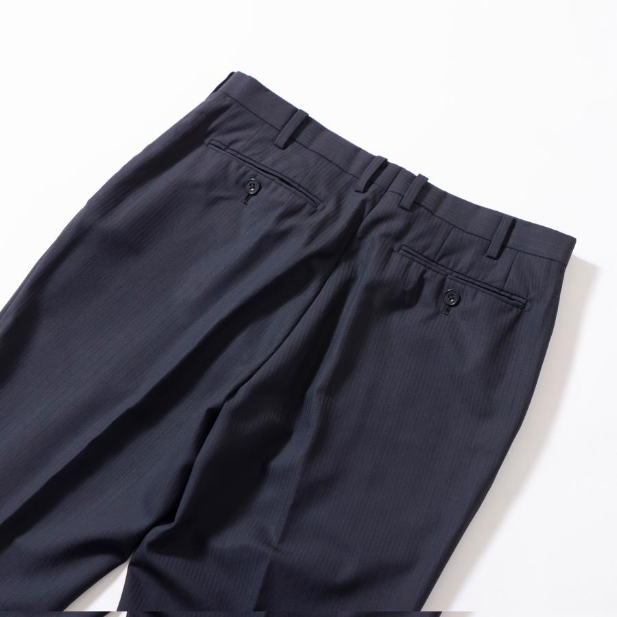 バーバリー　サマーウールのパンツ BURBERRY BLACK LABEL（バーバリーブラックレーベル） バーバリー