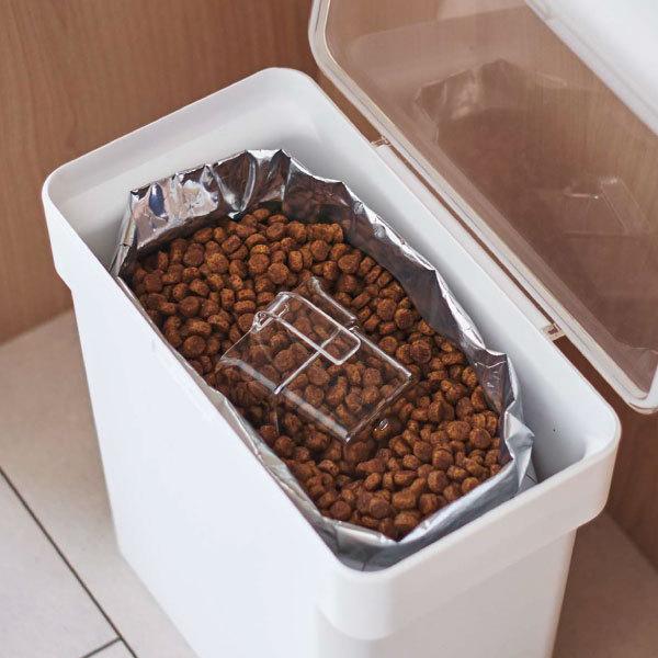 山崎実業 ヌークス 密閉袋ごとペットフードストッカー 3kg 計量カップ