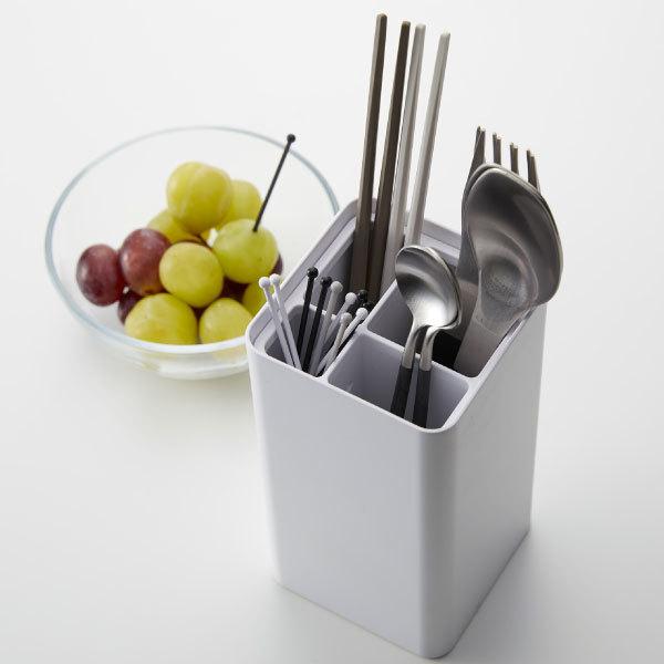 habitatカトラリーセット ステンレス製32本 木製ケース付き habitatカトラリーセット ステンレス製32本 木製ケース付き