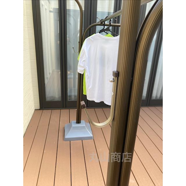 生活応援】屋外 硬質アルミ製 物干し台 F型 ブラウン 茶色 （ベース石 