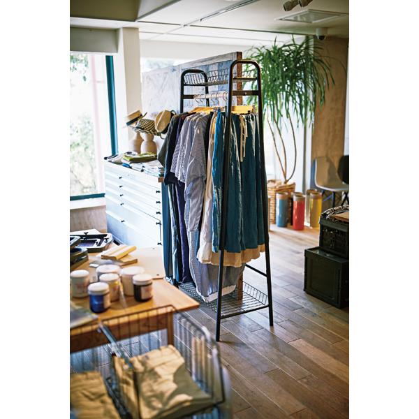 ハンガー ホワイト ブラック インテリア お部屋 寝室 洋服 新生活 衣類 おしゃれ 部屋干し リビング 一人暮らし 洗濯室内 模様替え Lfs 8 Lhg Az 001 モノプラン 通販 Yahoo ショッピング