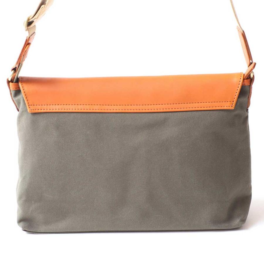 acoustic world（アコースティックワールド） 【ポイント10倍