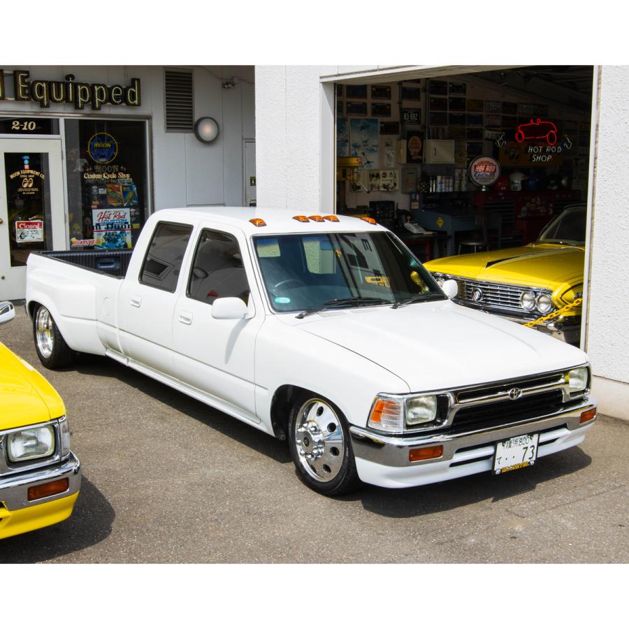 ストリートジャム製 トヨタ ハイラックス80 トラッキン ムーンアイズ