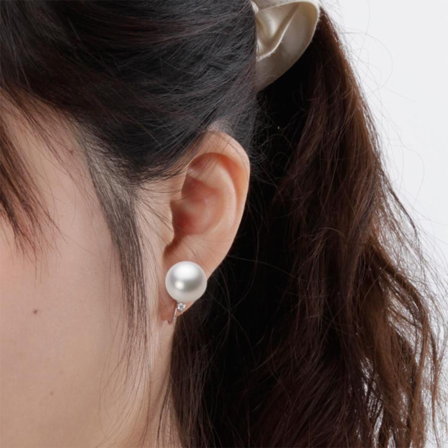 ムーンレーベル 公式] 南洋真珠 イヤリング 13mm 白蝶 真珠 K18WG