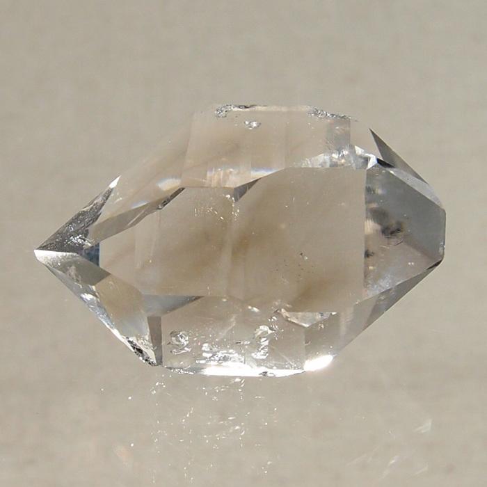 ハーキマーダイヤモンド（水晶）水入り 76.5ct HK097 : 水晶天然石専門