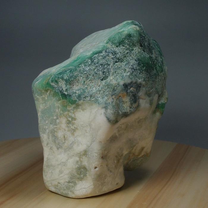 【P055】糸魚川　小滝産　青翡翠　水色　翠　42g　海石　天然石　ヒスイ　素材 糸魚川産翡翠 小滝川 川石 HS211T : 水晶天然石専門店ムーンマッドネス