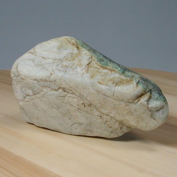 糸魚川産翡翠 小滝川 川石 HS217T : 水晶天然石専門店ムーン