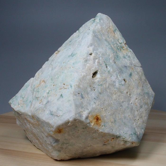 ★翡翠原石★糸魚川硬玉【横川・転石・1面カット8.15kg】 ☆翡翠原石☆糸魚川硬玉【横川・転石・1面カット8.15kg】 - メルカリ