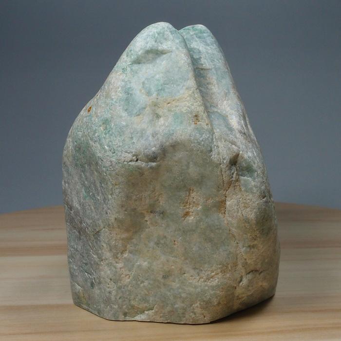 糸魚川産翡翠原石 1面カット HS221T : 水晶天然石専門店ムーン