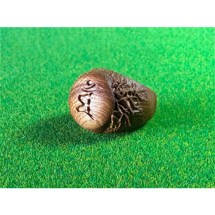 木製の梵字リング（マン）　卯（う）年生まれ |  | 01