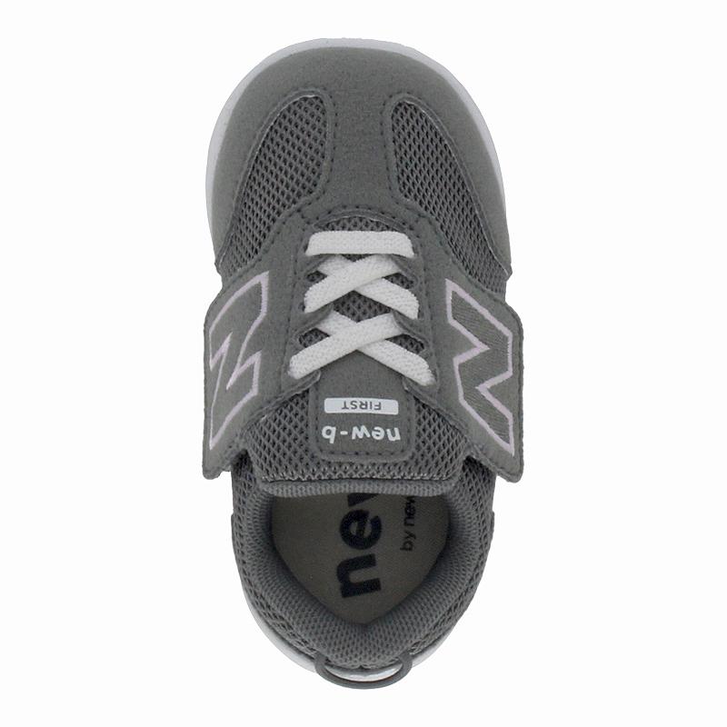 ニューバランス new balance スニーカー 子供靴 ベビーシューズ ファーストシューズ 男の子 女の子 運動靴 靴 出産祝い ギフト 贈り物 NB NW1ST GR W グレイの画像