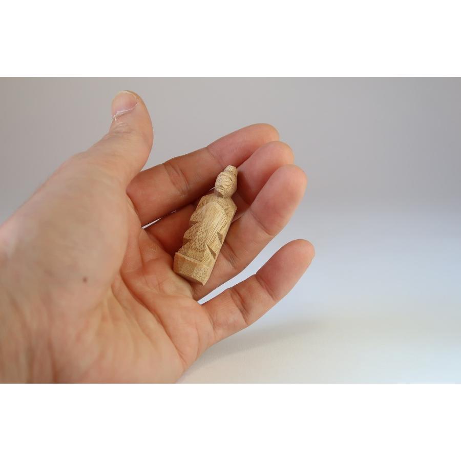 お守り】「円空仏 参 」木彫り 仏像 持仏 厄除け : 森彫刻所 - 通販