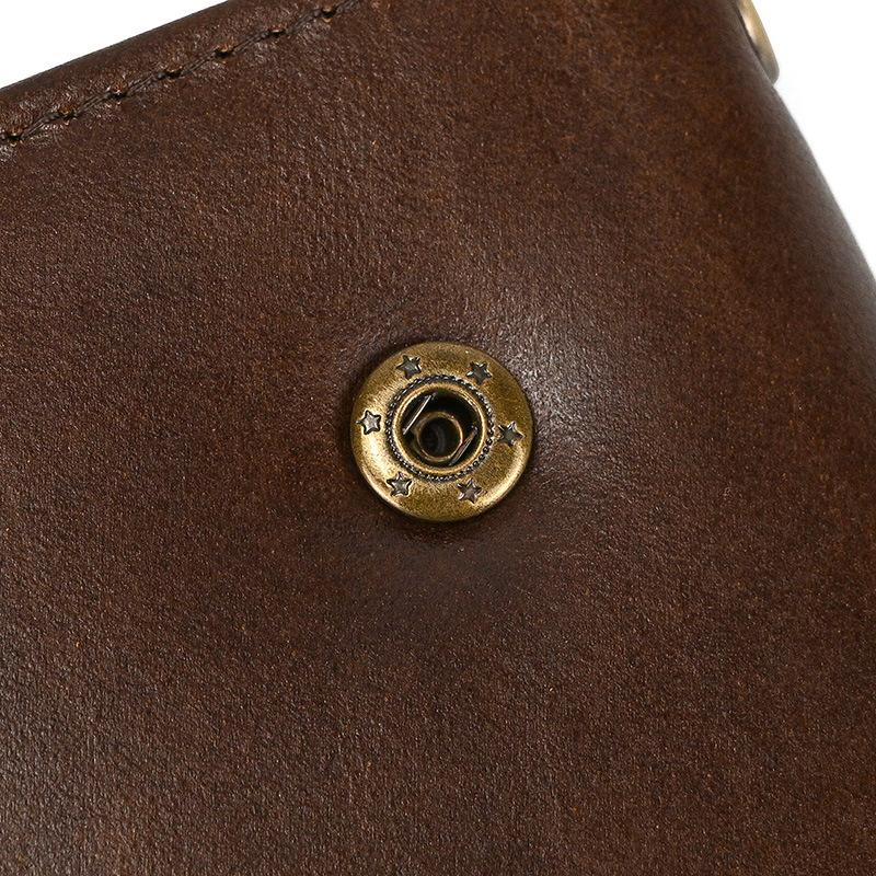 本革財布 メンズ レディース 高品質 チェーン付き三つ折り 大容量 カード収納 14cm×10cm×2cm ヴィンテージ風 カジュアル ブラウン ブラック ギフトに最適 |  | 14