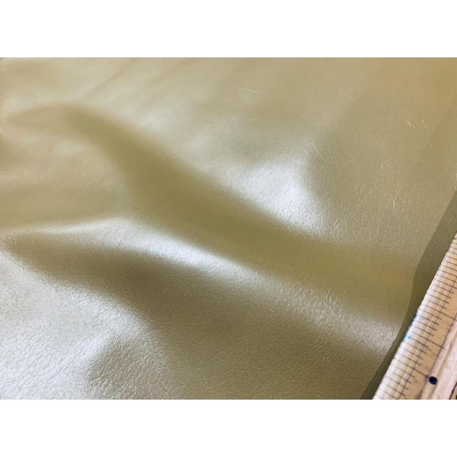 ※写真現物3枚のみ　本革　艶 カラシ 厚み1.2mm クラフト 103 | 
