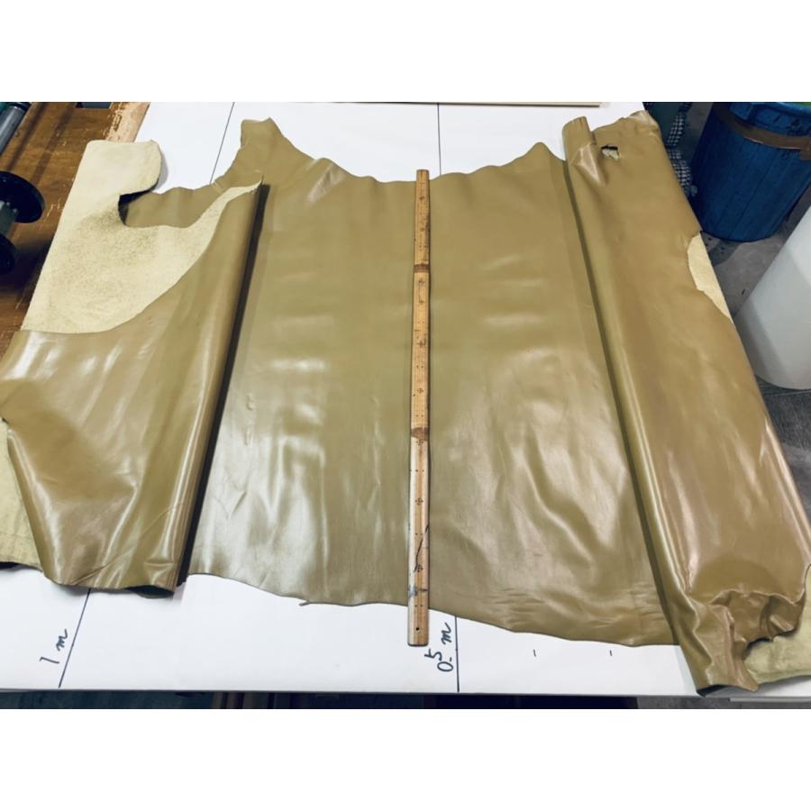 ※写真現物3枚のみ　本革　艶 カラシ 厚み1.2mm クラフト 103 |  | 03