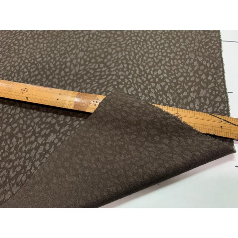 ドークレ サテン ヒョウ　型押し 起毛　生地 チョコ【50cmあたり300円】 |  | 02