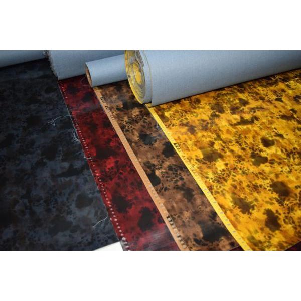 べっ甲柄　エナメル　PVC　ビニール　生地【 50cmあたり600円 】黒 | 