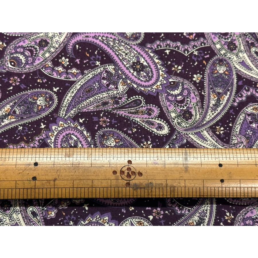 ペイズリー　パープル　シーチング　薄手　生地　プリント【50cmあたり250円】 |  | 01