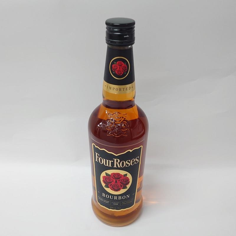 フォアローゼス ブラックラベル 40゜ 700ml 箱なし アメリカ キリン