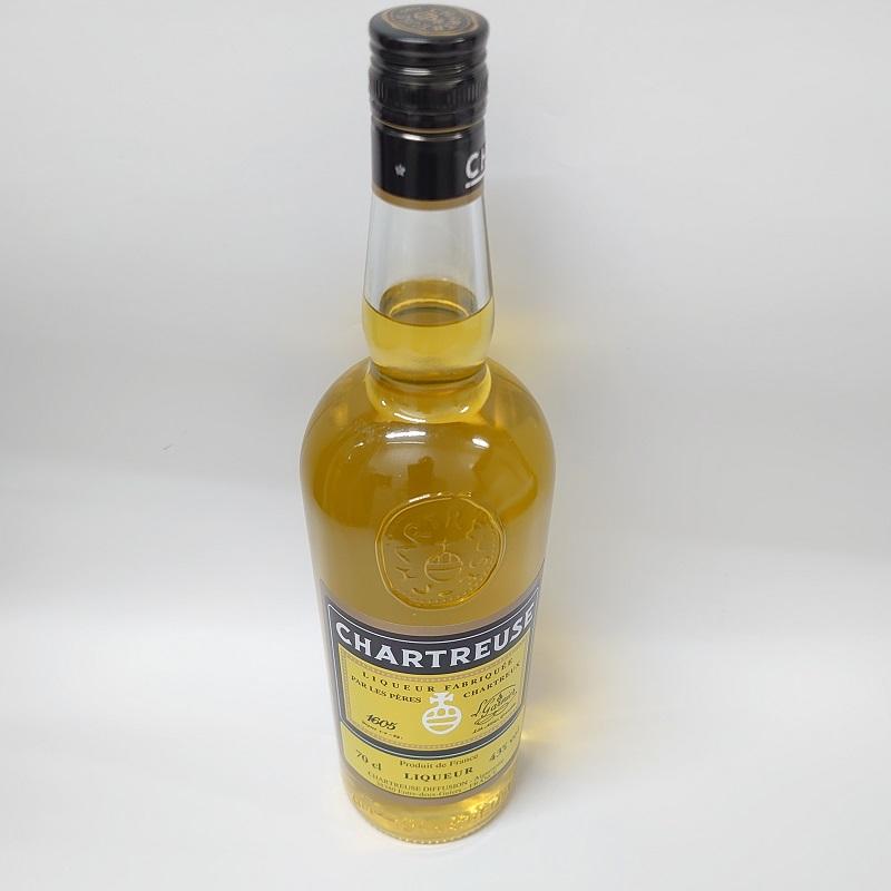 シャルトリューズ ジョーヌ (黄) 40% 700ml 【並行品】 フランス