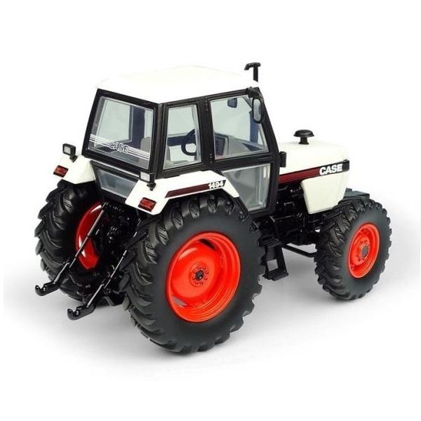 UNIVERSAL HOBBYS Case 1494 4WD ホワイト/ブラック バージョントラクター E6208の画像