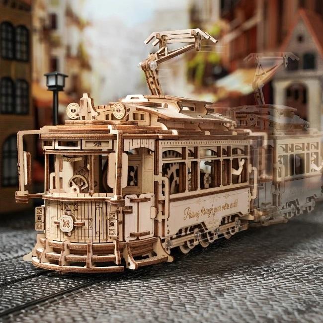 立体パズル 木製パズル 3Dウッドパズル DIY つくるんです！ ゼンマイ式で動くウッドパズル クラシックシティトラム 664645-LK801 日本語説明書付き