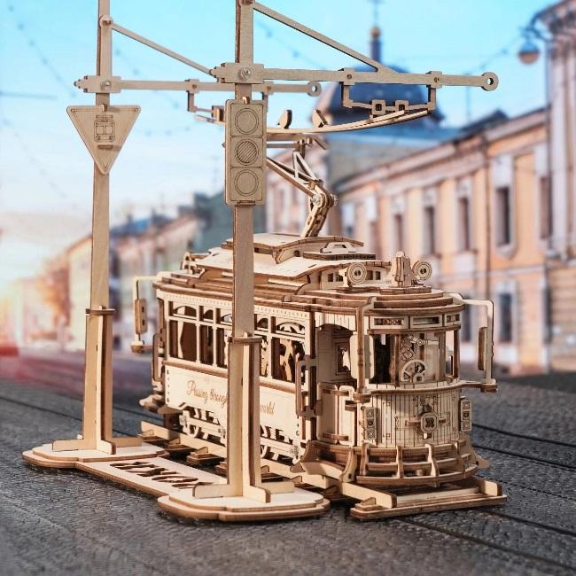 立体パズル 木製パズル 3Dウッドパズル DIY つくるんです！ ゼンマイ式で動くウッドパズル クラシックシティトラム 664645-LK801 日本語説明書付き