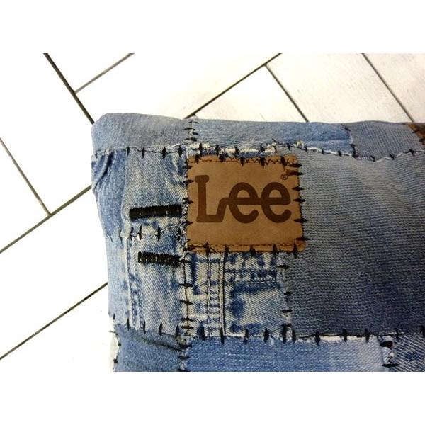 ジーンズのデニム生地のクッション、おしゃれでかわいいパッチワーク