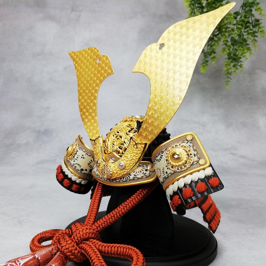 平安豊久 【完売】五月人形 兜飾り 雄山作 天照兜 7号 LED付衝立台飾り