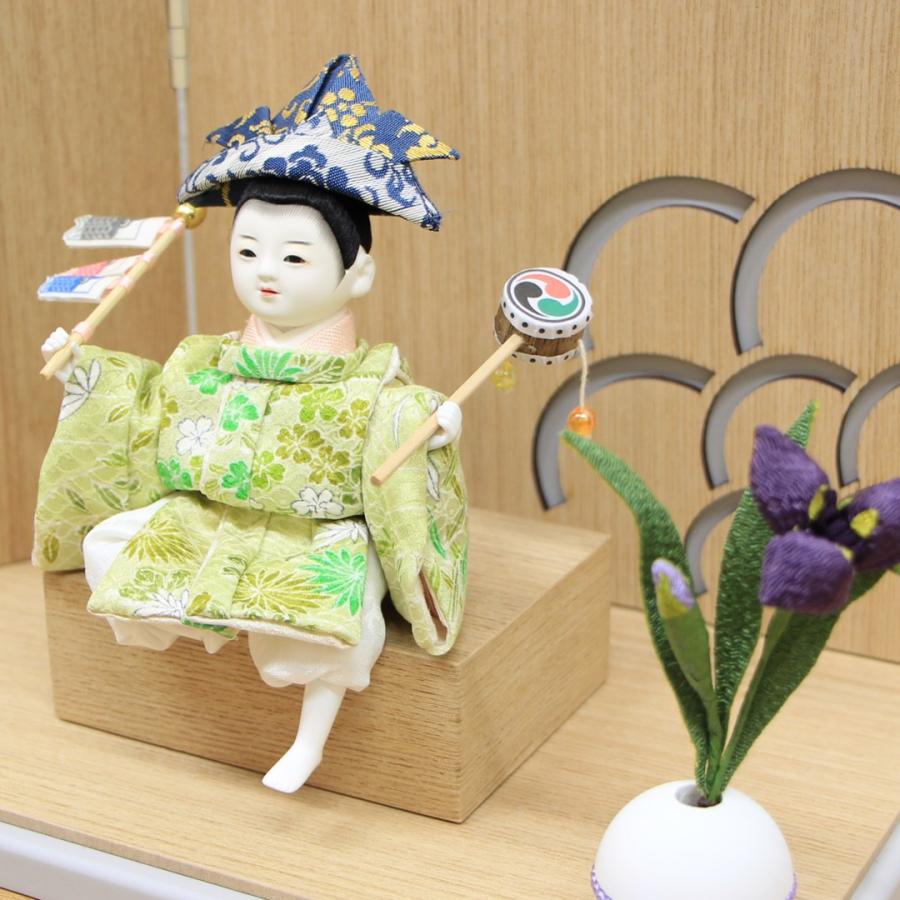 節句飾り人形 五月人形 平飾り コンパクト 人形飾り 座り人形 黄緑色衣装 はや飾り