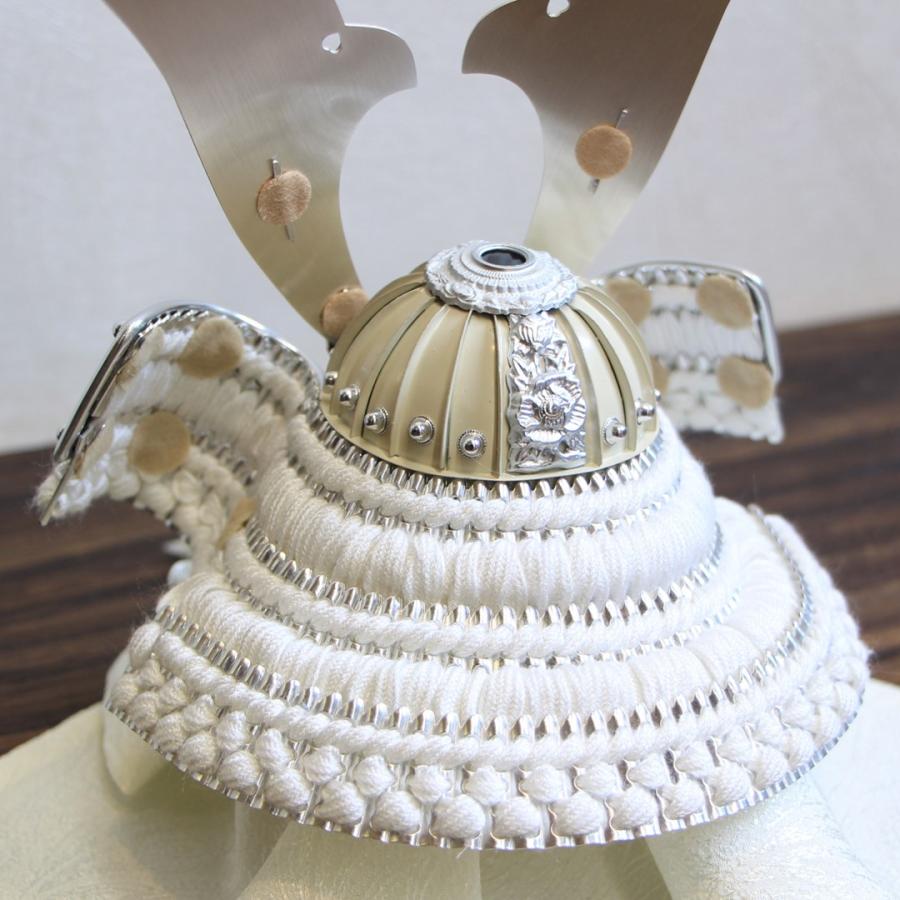 収納兜飾り　白長鍬兜ソワレフレームグレー 収納兜飾り 白長鍬兜ソワレフレームグレー 五月人 兜飾り 収納