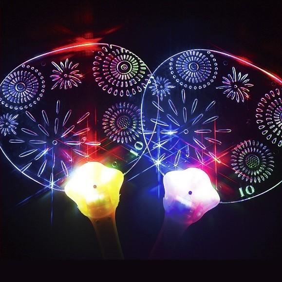 光るうちわ（花火） 1個 単品販売 光るおもちゃ/光り物玩具縁日