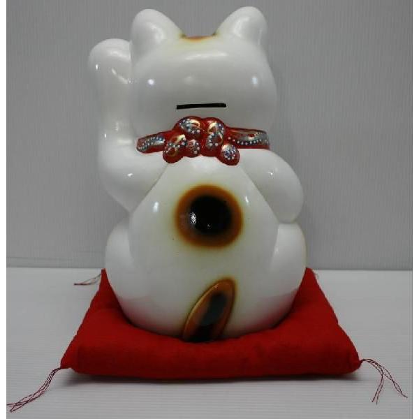 【昭和レトロ】招き猫 陶器　大きめ　左手上げ　白　商売繁盛　座布団つき　8号 10号招き猫大入り白左手(座布団付) : 人形のモリシゲ - 通販 - Yahoo