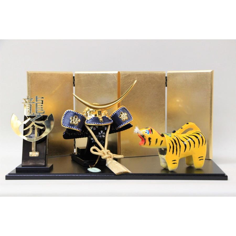 五月人形 コンパクト ミニ おしゃれ 兜飾り 平飾り 6号 兜飾り 選べる4種類 張り子の虎 名実台飾り Y 6goukabutset Tora Name 人形のモリシゲ 通販 Yahoo ショッピング