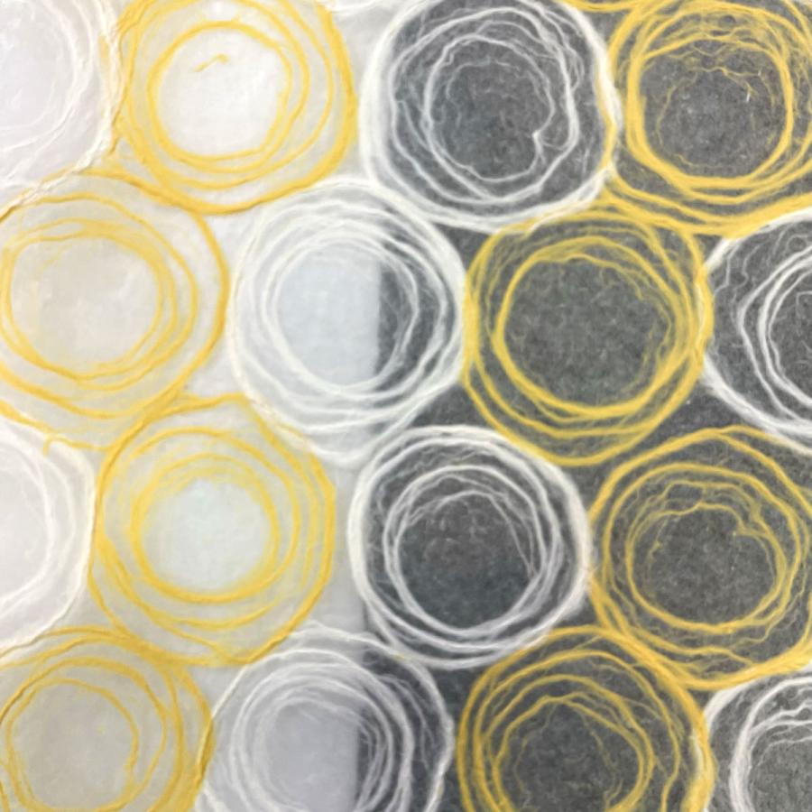 うずまき 渦巻き 透け感のある和紙 丸模様 手漉き和紙 菊判 大判