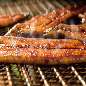 うなぎ 国産 四万十うなぎ蒲焼5本セット ・四万十うなぎ蒲焼真空パック (1本あたり約110g) × 5 ・ミニたれ (15ml)×5 お歳暮 ギフト_2