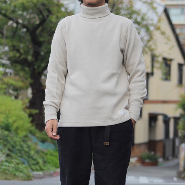 コリンボ COLIMBO/コリンボ Newkirk Turtleneck Thermal Milk