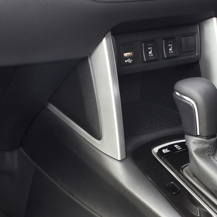 YAC(自動車用アクセサリ) YAC ヤック カローラクロス専用 電源 YAC(自動車用アクセサリ) YAC ヤック カローラクロス専用 電源
