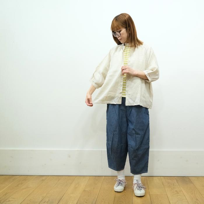 ナチュラルランドリー NATURAL LAUNDRY 40リネン 丸衿ギャザーシャツ