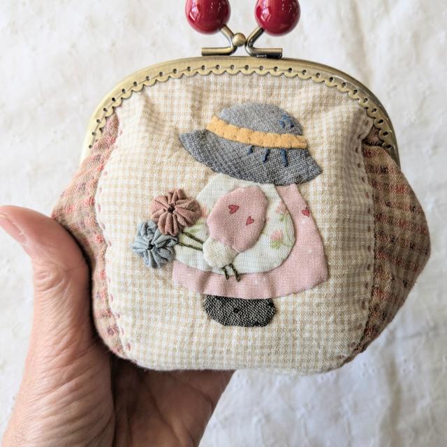 ハンドメイド 15cmがま口ポーチ すーちゃんグラム パッチワークポーチ完成品 スーちゃんのがま口 完成品 がま口ポーチ