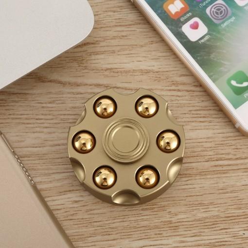 変型メタルゴールド ハンドスピナー ミニ武器 キーホルダー アクセサリ 金属製の手で手作りされた戦利品ハンマーフィジェットハンド