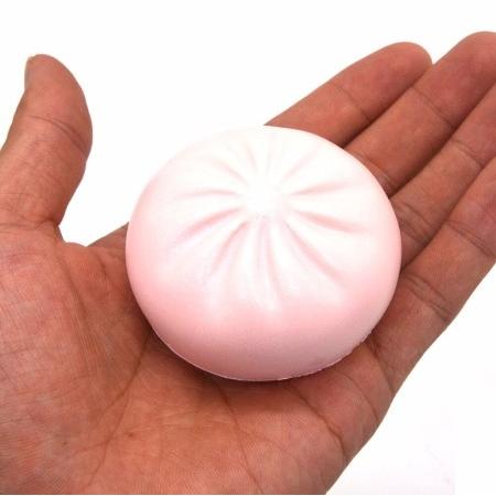 スクイーズ 肉まん ピンク 中華まん 可愛い ふわふわ やわらか マスコット キーホルダー 食玩 食品サンプル 低反発 香り付き ミニサイズ Squeeze Bread009 1 もっちもち本舗 通販 Yahoo ショッピング
