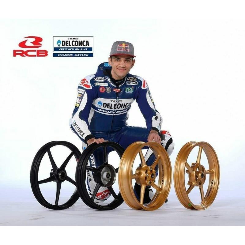 KN企画 YZF-R25・YZF-R3 RCB 鋳造ホイール前後セット SP522（ゴールド