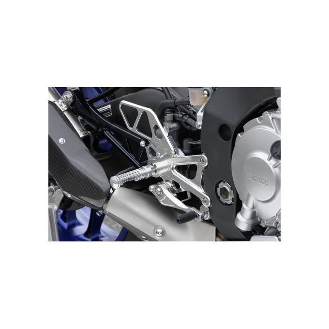 yzf r1 ポジション ツーリングライダー目線で感じた ヤマハYZF-R1M の美点と欠点 1000kmガチ試乗
