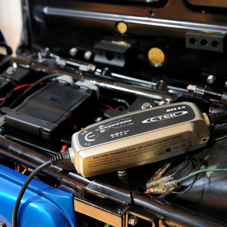 DAYTONA（デイトナ） 在庫有り バイク バッテリーチャージャー 充電器