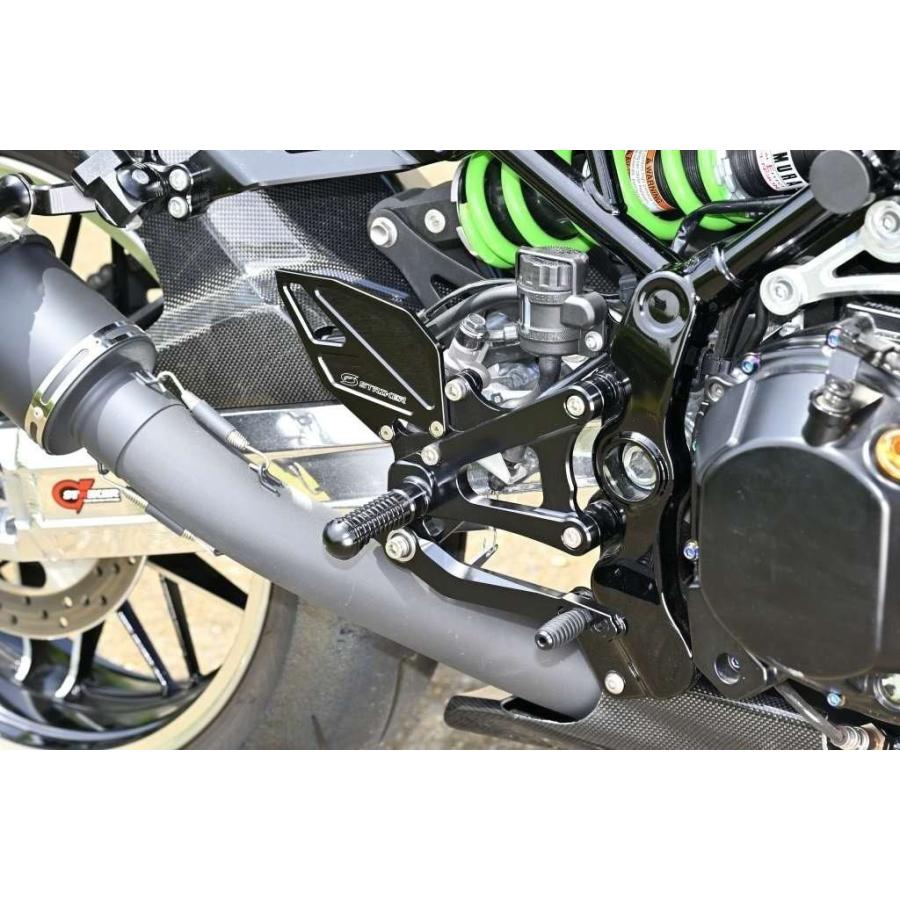 STRIKER ストライカー KAWASAKI カワサキ Z900RS/CAFE(-24) FORTI ステップキット ブラック SS-FT2158B_1